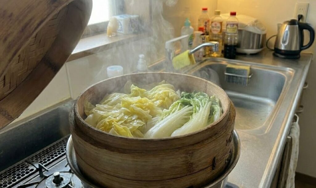 せいろで蒸したキャベツと白菜