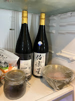 セラーを買う前、冷蔵庫に一升瓶2本を立てて入れていたところ